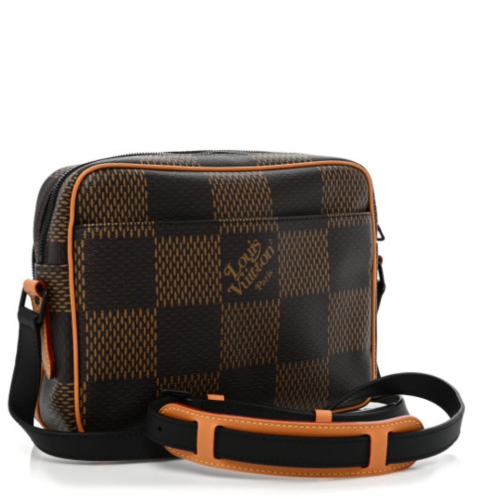 SOLD Louis Vuitton X Nigo LE Giant Damier Ebene Monogram Nil Messenger - Picture 4 of 11